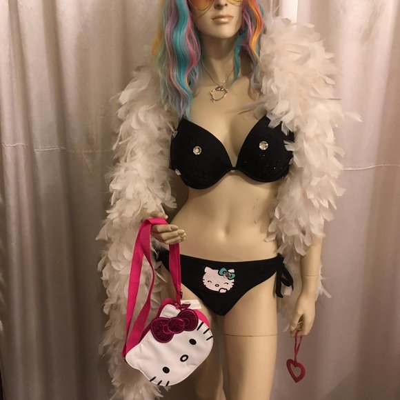 GORGEOUS peek a boo custom hello kitty bikini and matching pendent set! - Picture 12 of 17